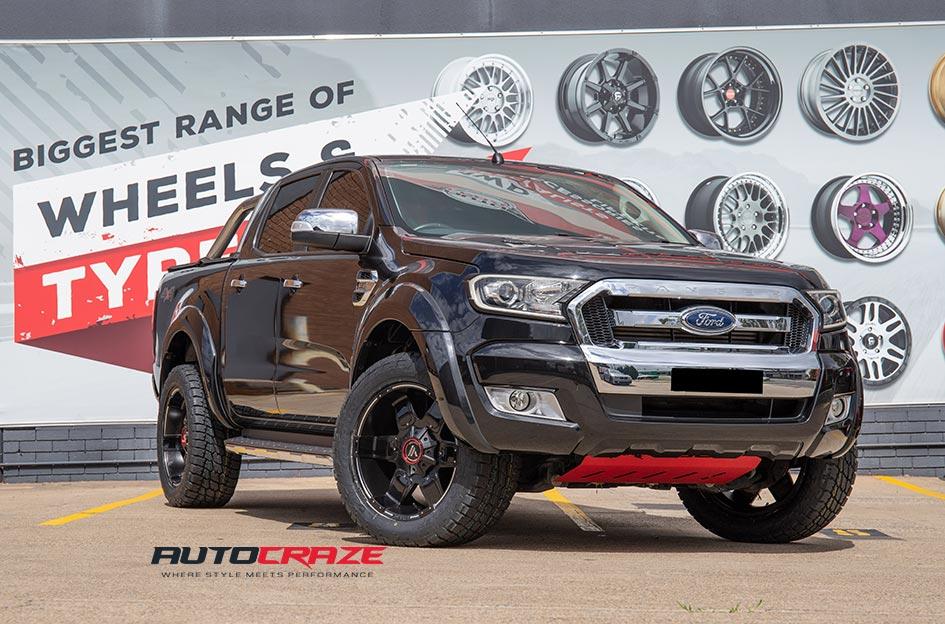FORD RANGER AB811 SATIN BLACK GLOSS INSERTS
